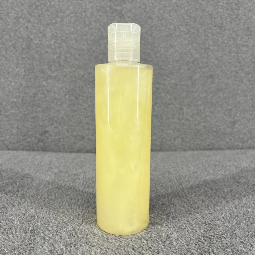 MIIM.MIIC body wash Fragrance‎ No. 52 Sweet Strawberry milk 8 oz